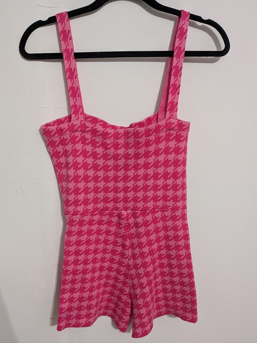 Pink Houndstooth Sleeveless Romper with Button Front - Picture 4 of 5
